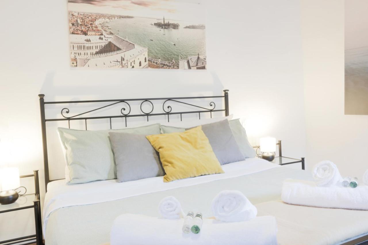 Santa Croce Guest House Venedik Dış mekan fotoğraf