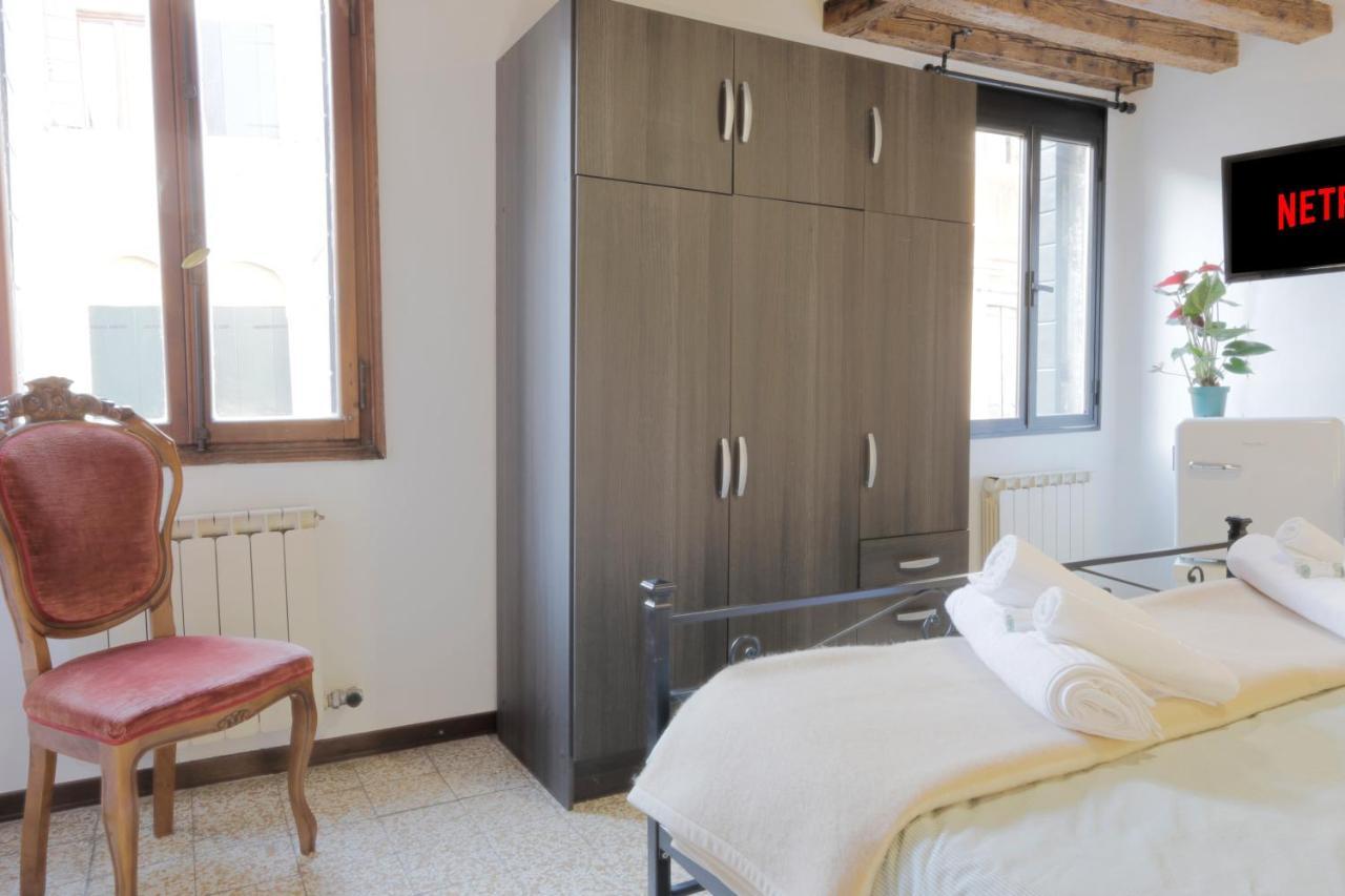 Santa Croce Guest House Venedik Dış mekan fotoğraf